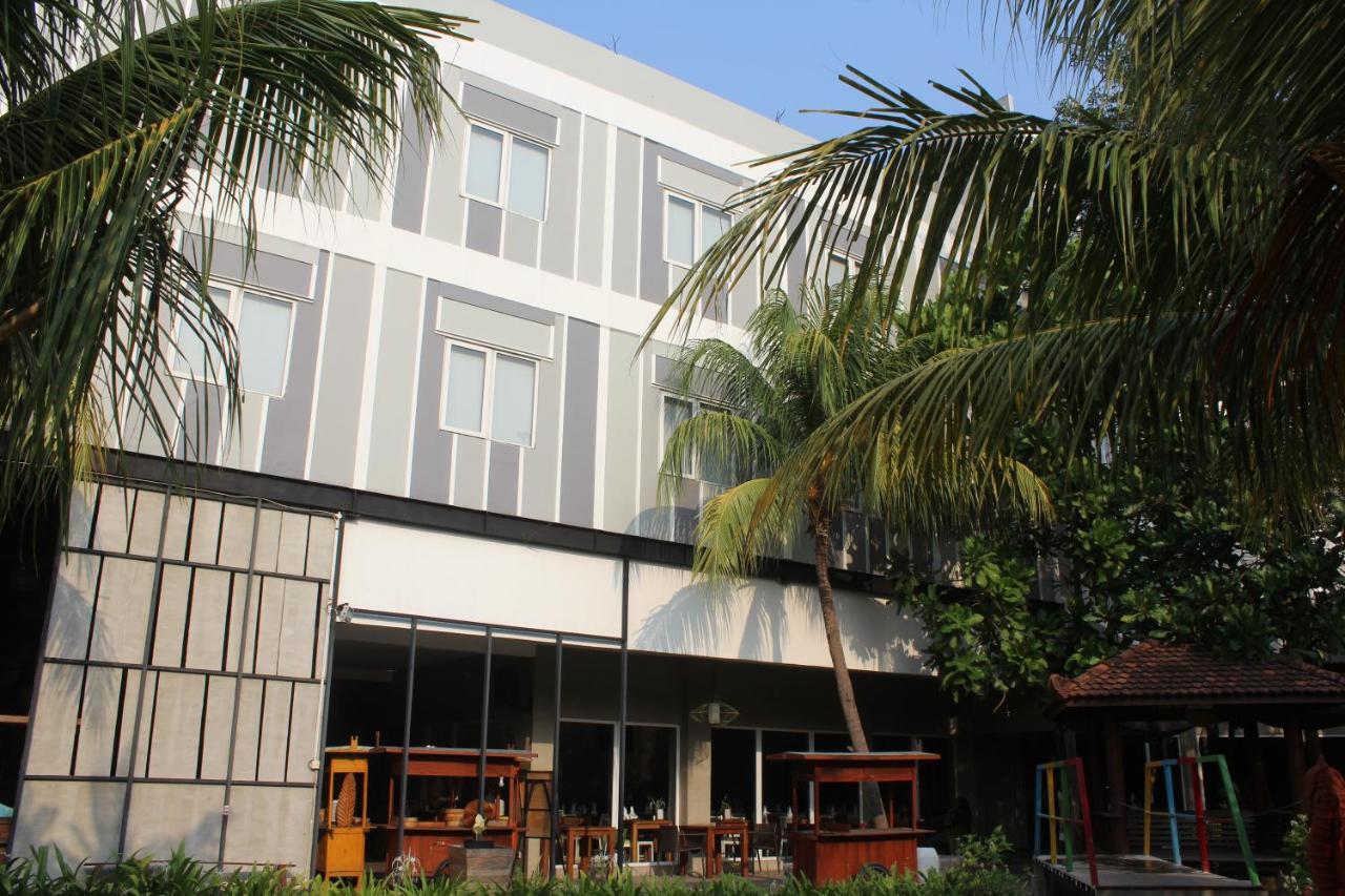 Greenotel Cilegon Exterior foto